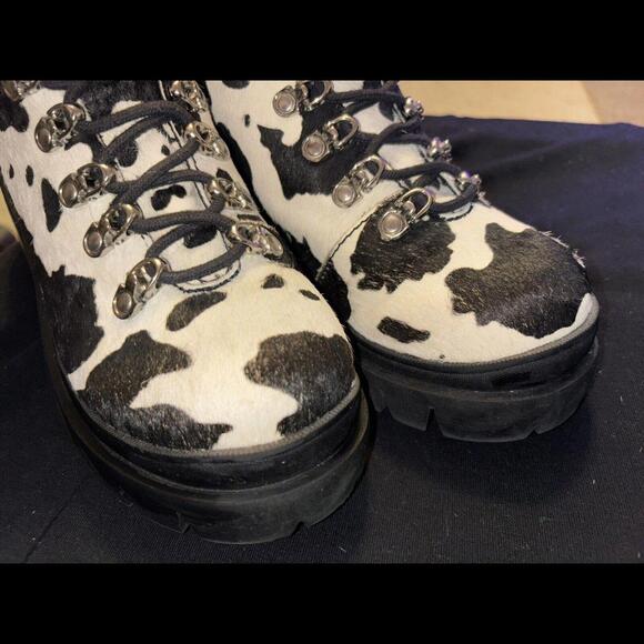 Free People Jeffrey Campbell Printed Check Lace Up Boot Color Cow Size 8M Grunge - Picture 4 of 12
